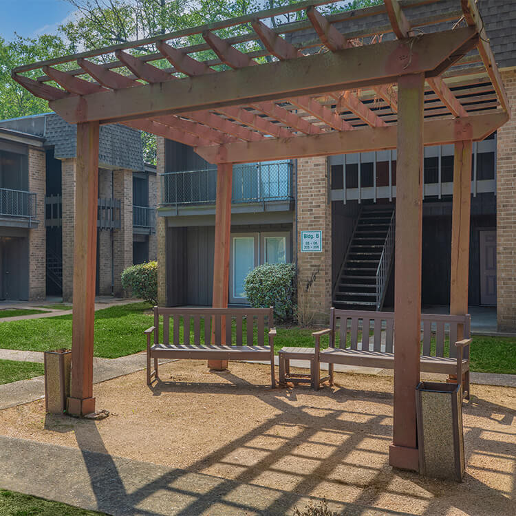 Huntington Park Apartments in Beaumont, TX