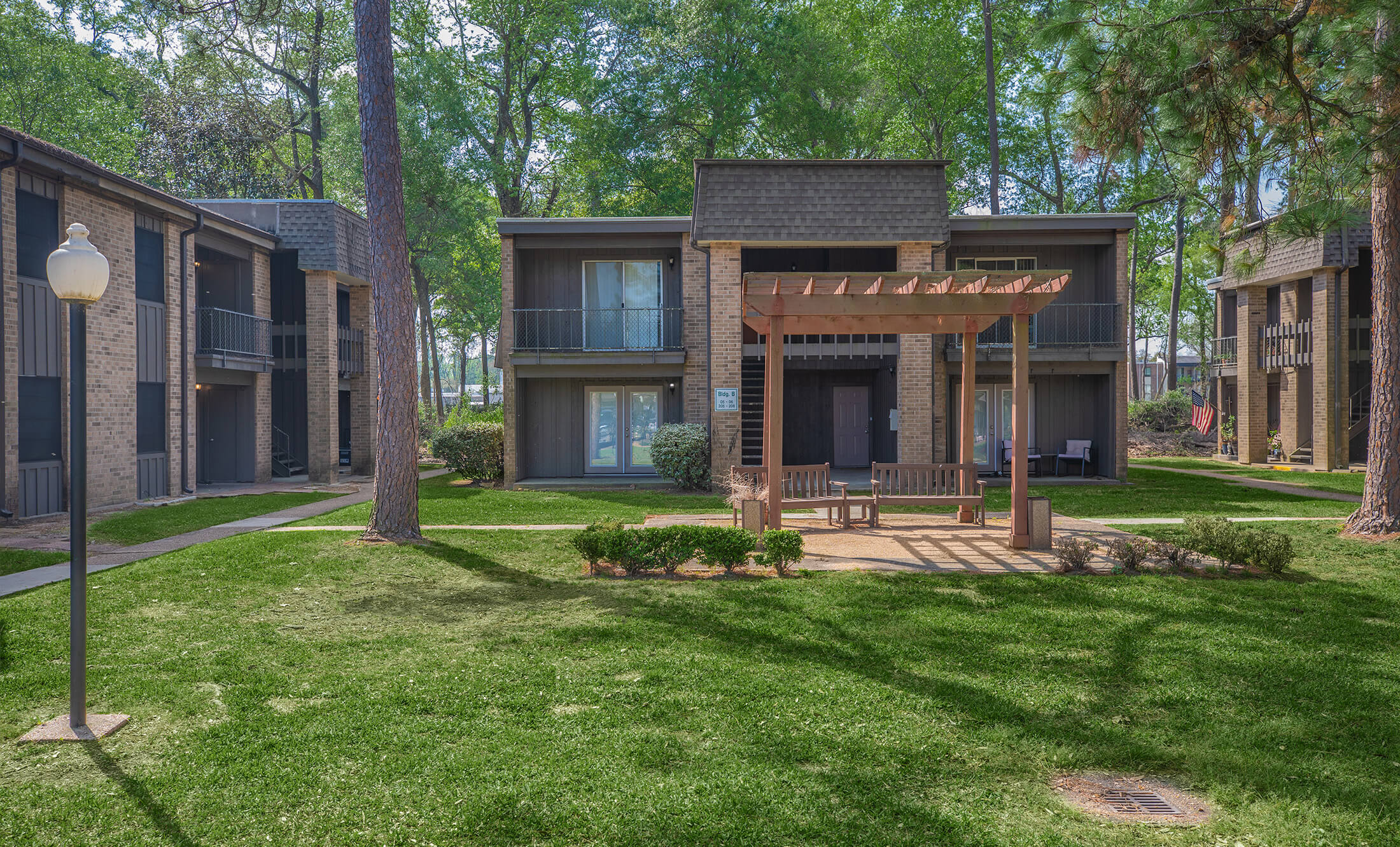Huntington Park Apartments in Beaumont, TX